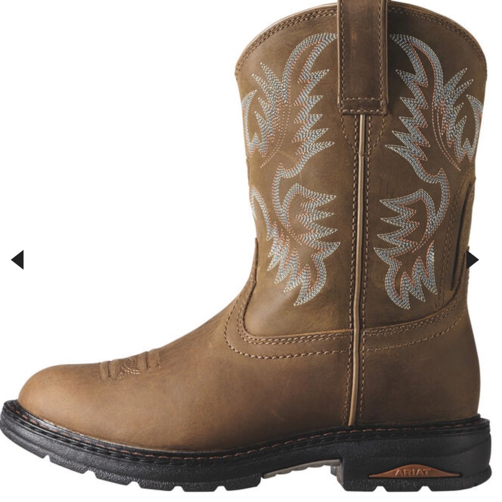 Women’s Ariat boots. Excellent condition size 7